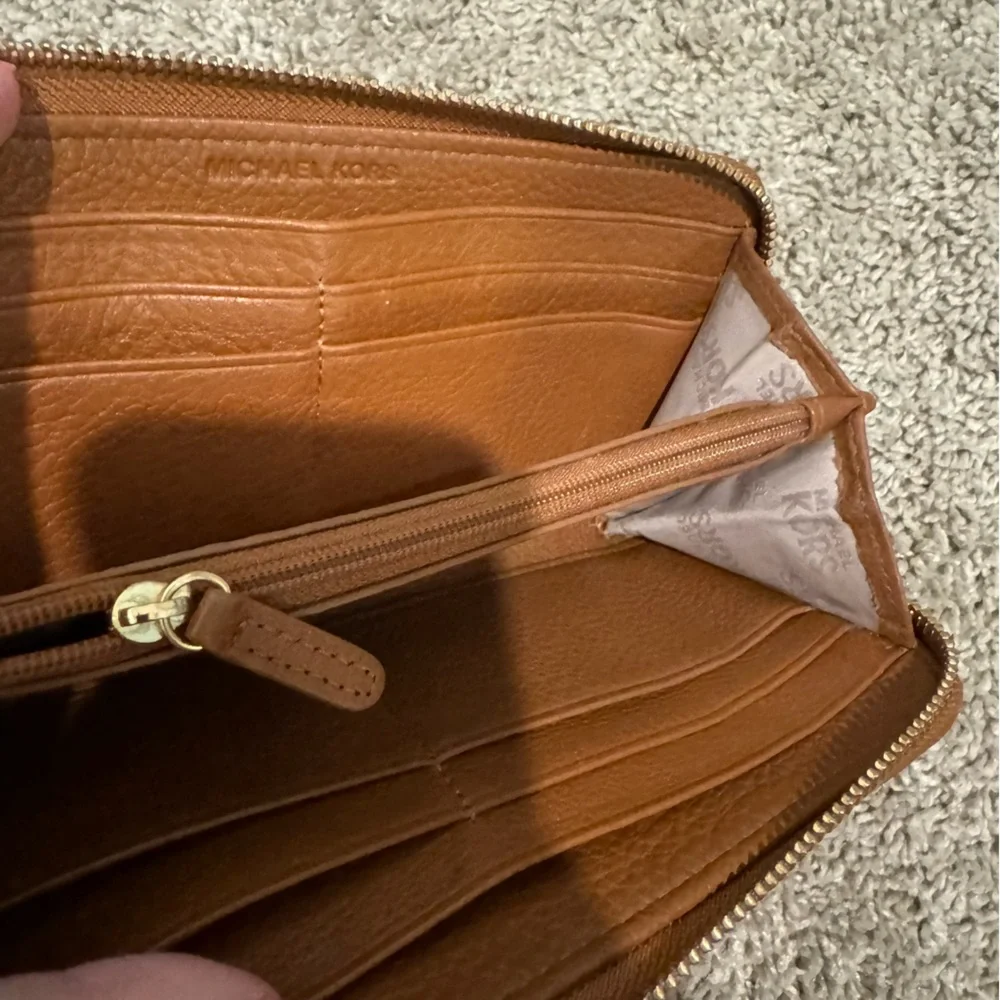 Michael Kors zippered accent pebbled leather zip around wallet